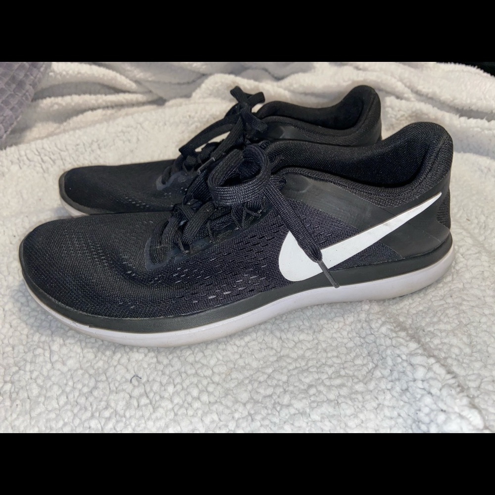 Black Nike Flex Running Shoe sz 9W (fits like 9.5)